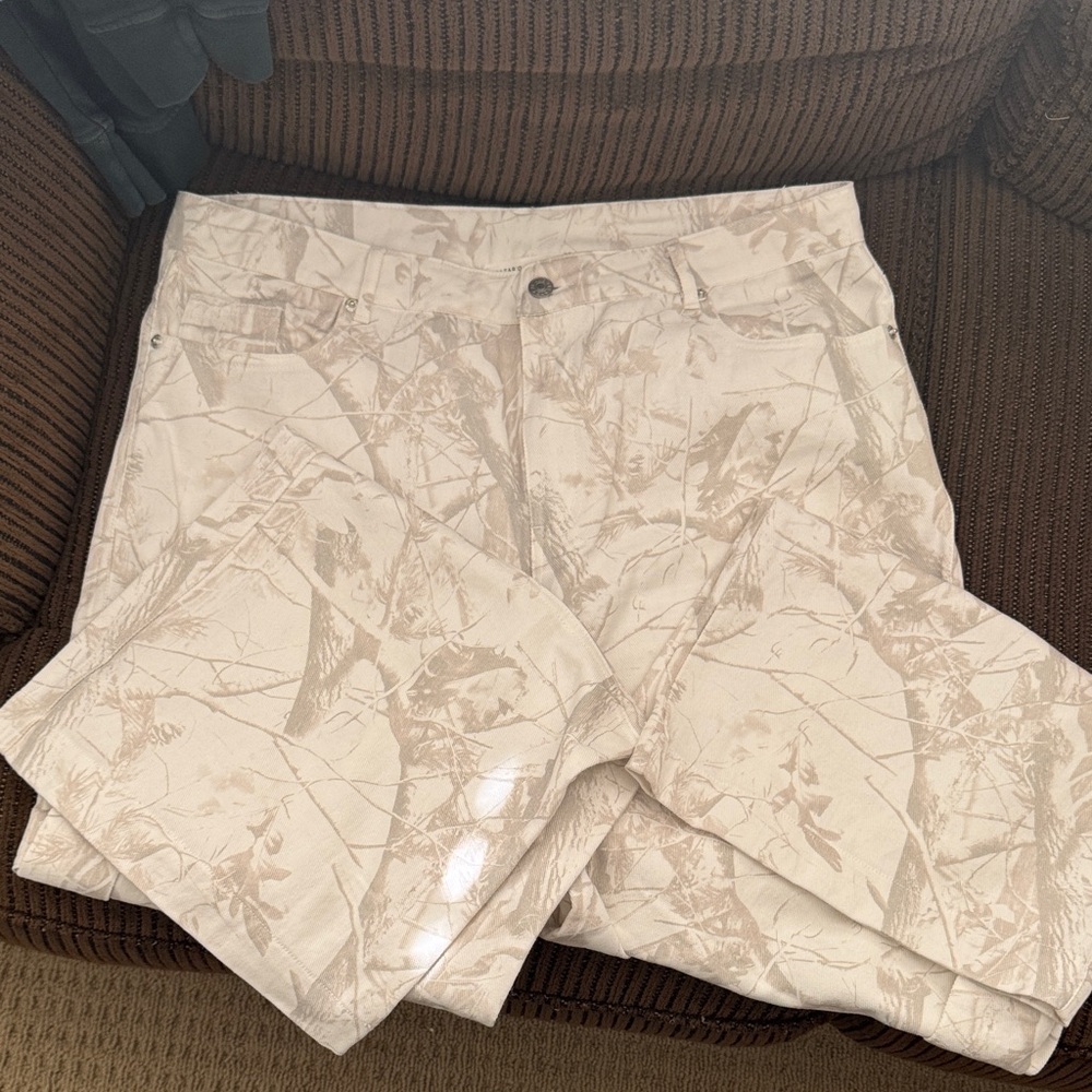 Altr’d State Camo-Print Cargo Jeans SZ XL